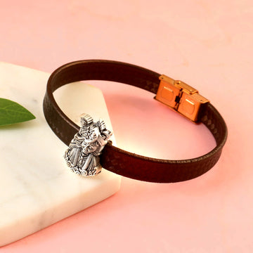 Leather Krishna Motif Men’s Bracelet Accessory