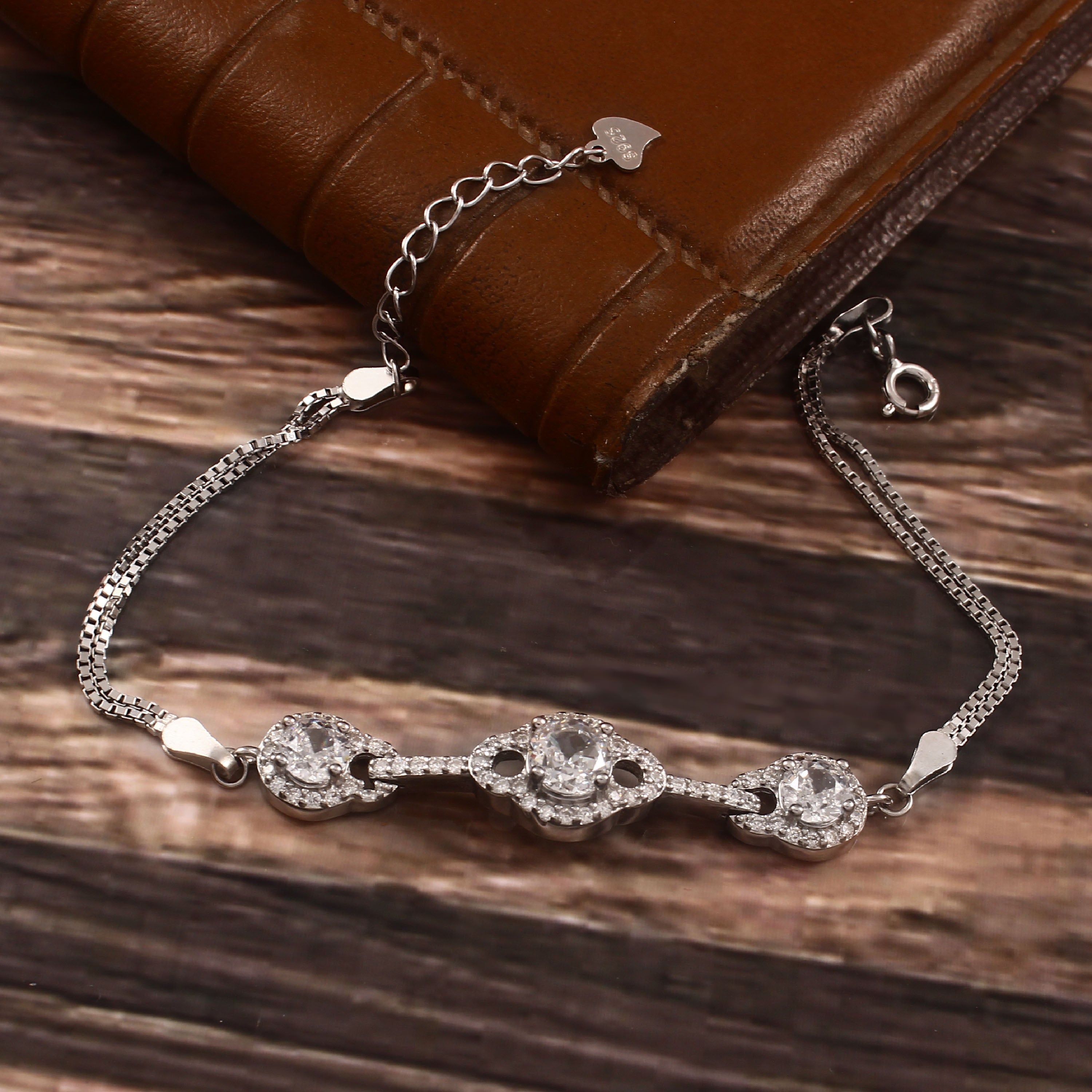 Adjustable Silver Minimal Women’s Bracelet